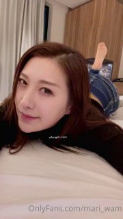 《我是探索者》極品外圍美女，現金支付掏出大屌深喉，掰開雙腿懟著操穴猛操，大屁股騎乘奶子直晃動…