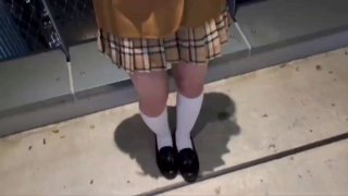 大学生享受三人行,大鸡巴和舔精液